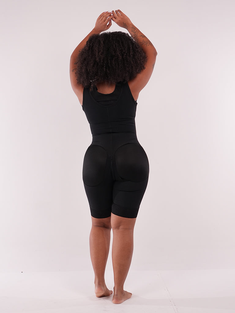lado-de-atras-de-Faja-Colombiana-de-media-pierna-en-negro